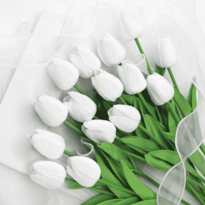 Medium Tulip Bouquet – 10 white tulips